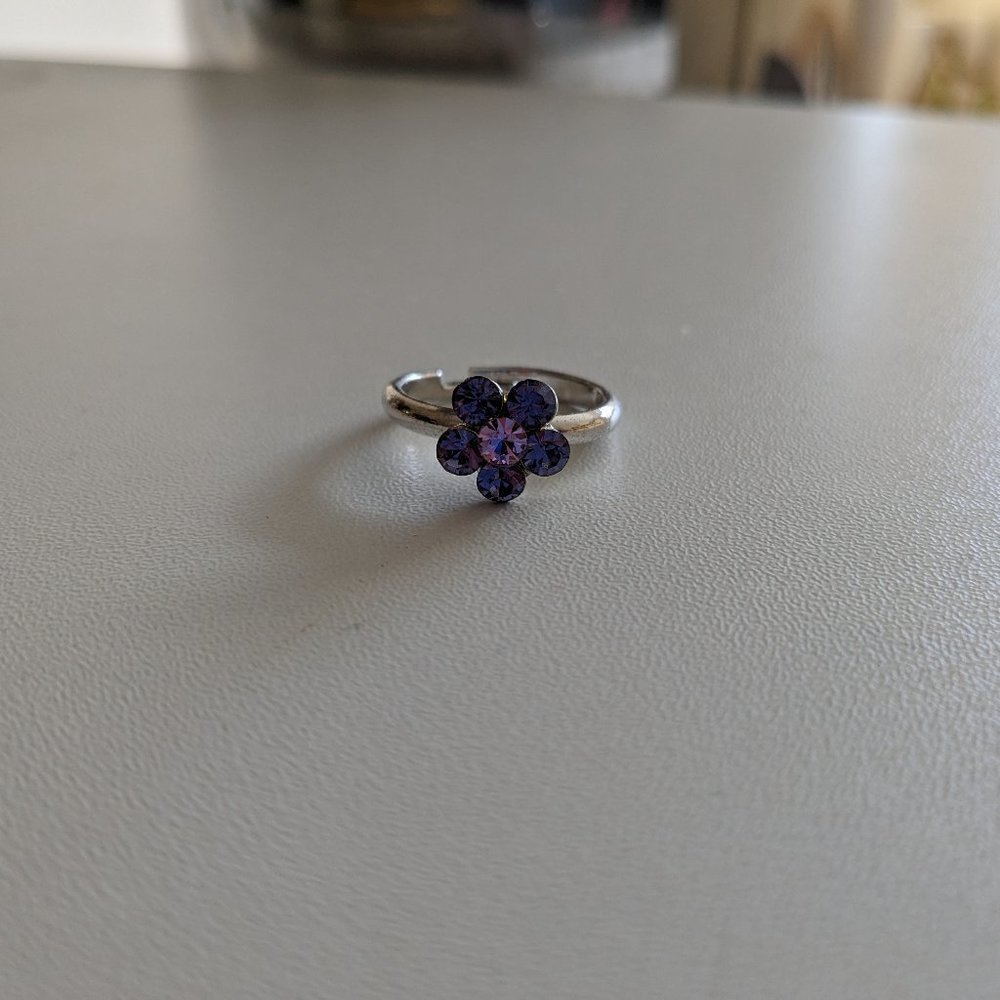Silver Flower Ring - Adjustable